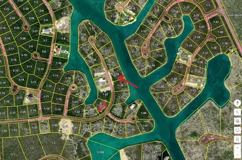 Black Pearl Close, Pearl Grand Bahama Freeport BS