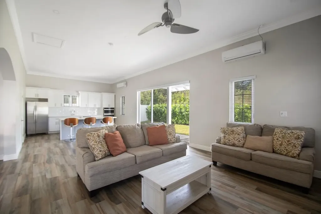 West Winds New Providence Paradise Island BS