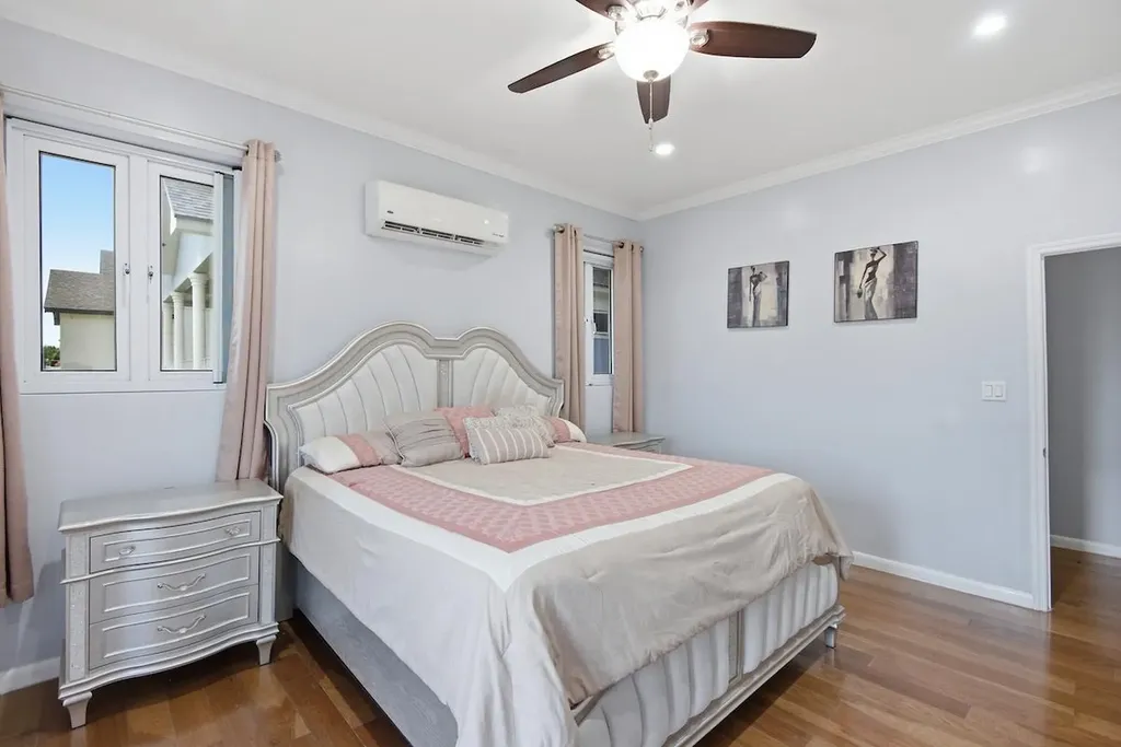305 Marlin Road New Providence Paradise Island BS