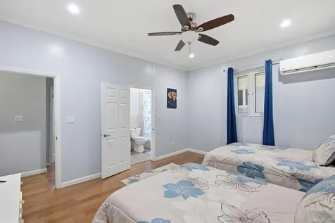 305 Marlin Road New Providence Paradise Island BS