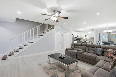 305 Marlin Road New Providence Paradise Island BS