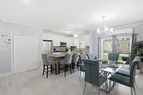 305 Marlin Road New Providence Paradise Island BS