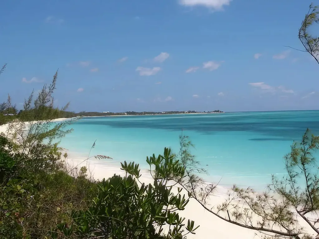 Near Nesbitt Point Rum Ca Rum Cay BS