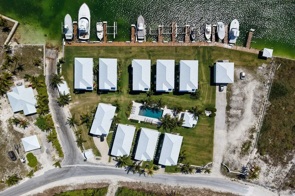 Palm Bay 8 Abaco BS