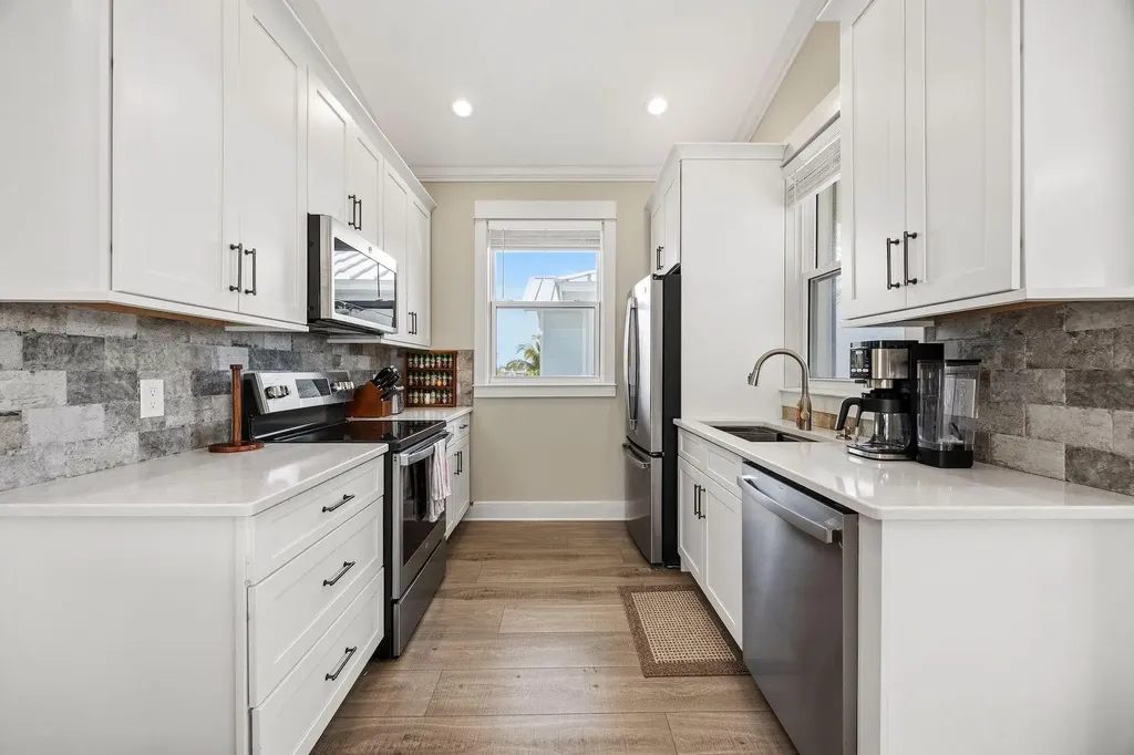 Palm Bay 8 Abaco BS