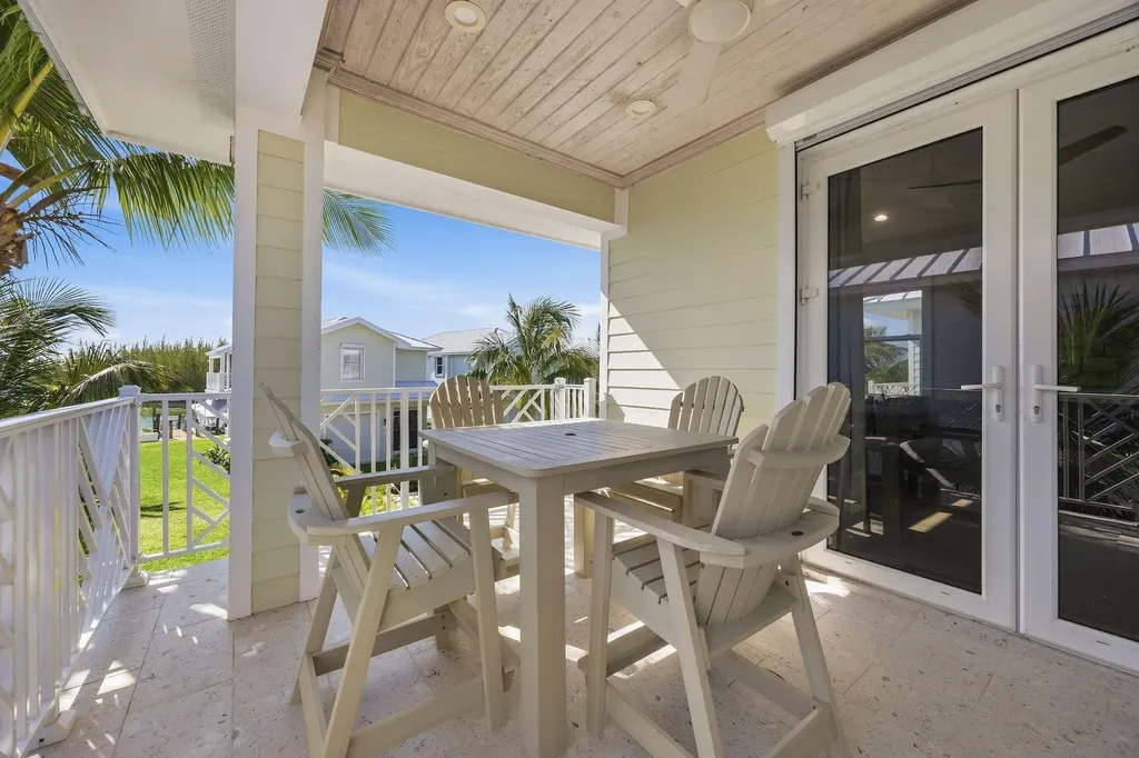 Palm Bay 8 Abaco BS