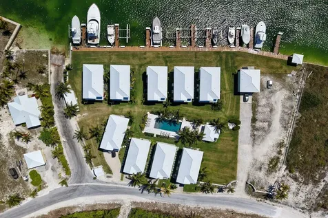 Palm Bay 8 Abaco BS