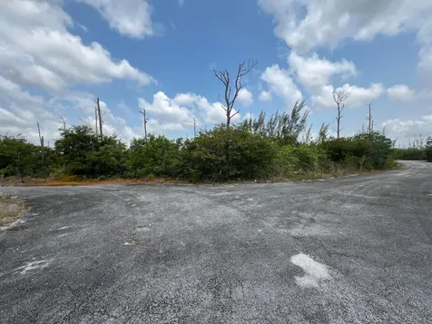 Surrey Bay Canal Grand Bahama Freeport BS