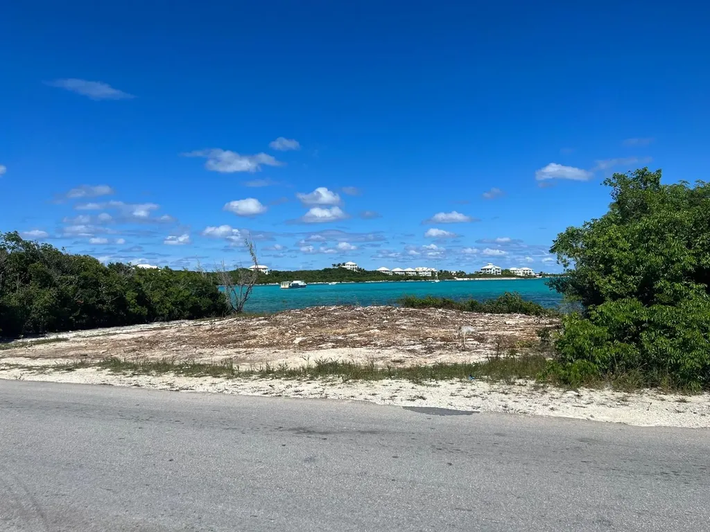 Flamingo Bay Estates Exuma BS