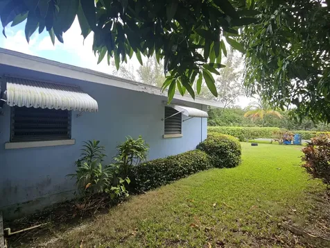 Victor Road 30 New Providence Paradise Island BS