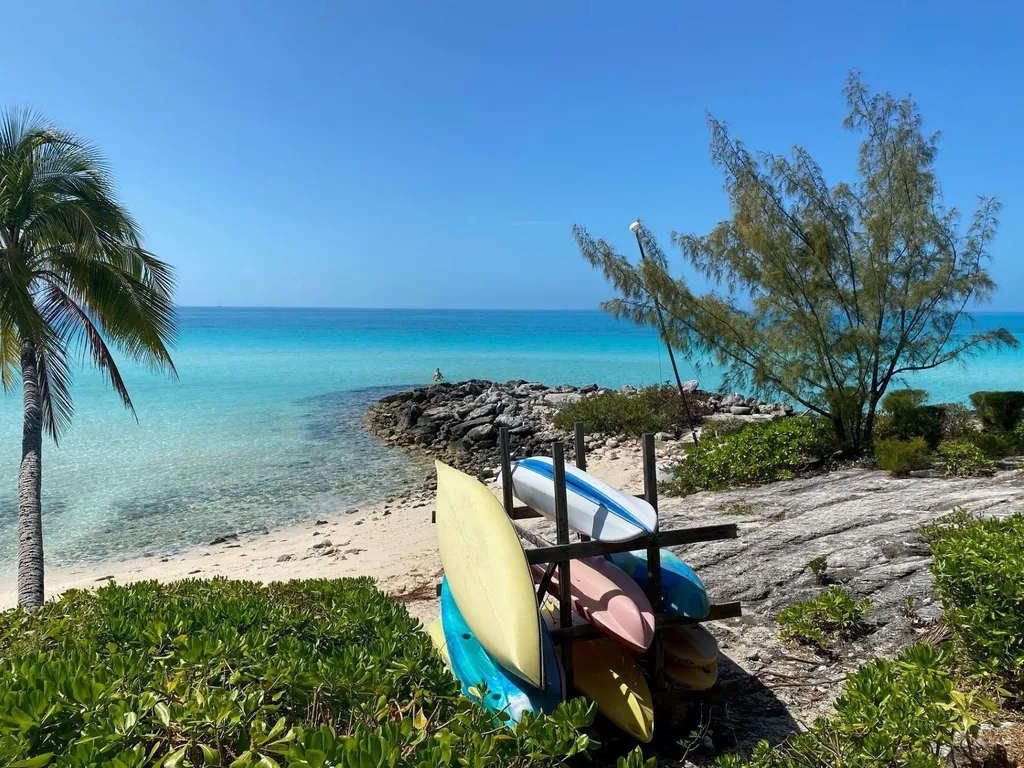 Ship Sighter Road Eleuthera BS