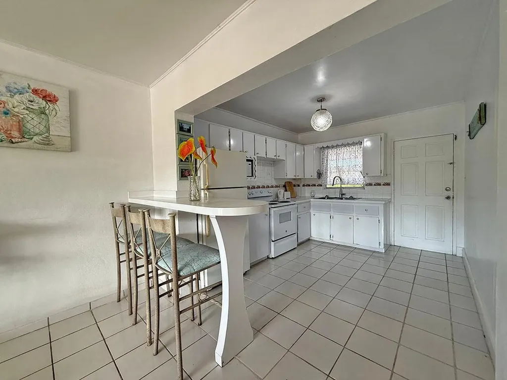 Croton Court 17 New Providence Paradise Island BS