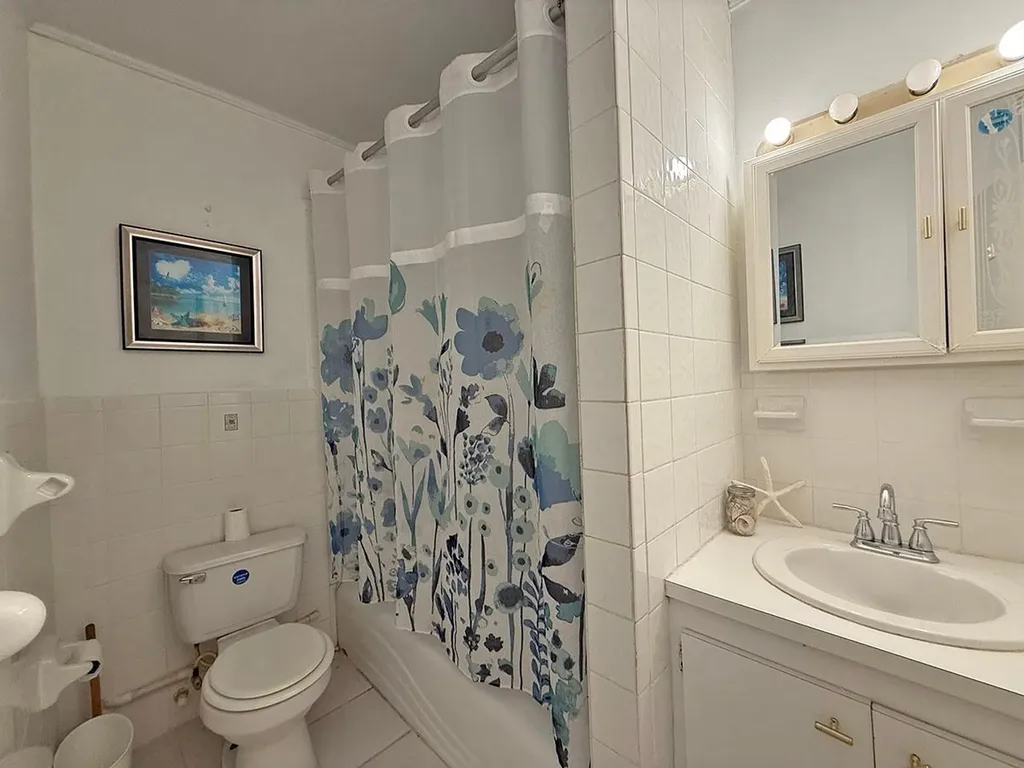 Croton Court 17 New Providence Paradise Island BS