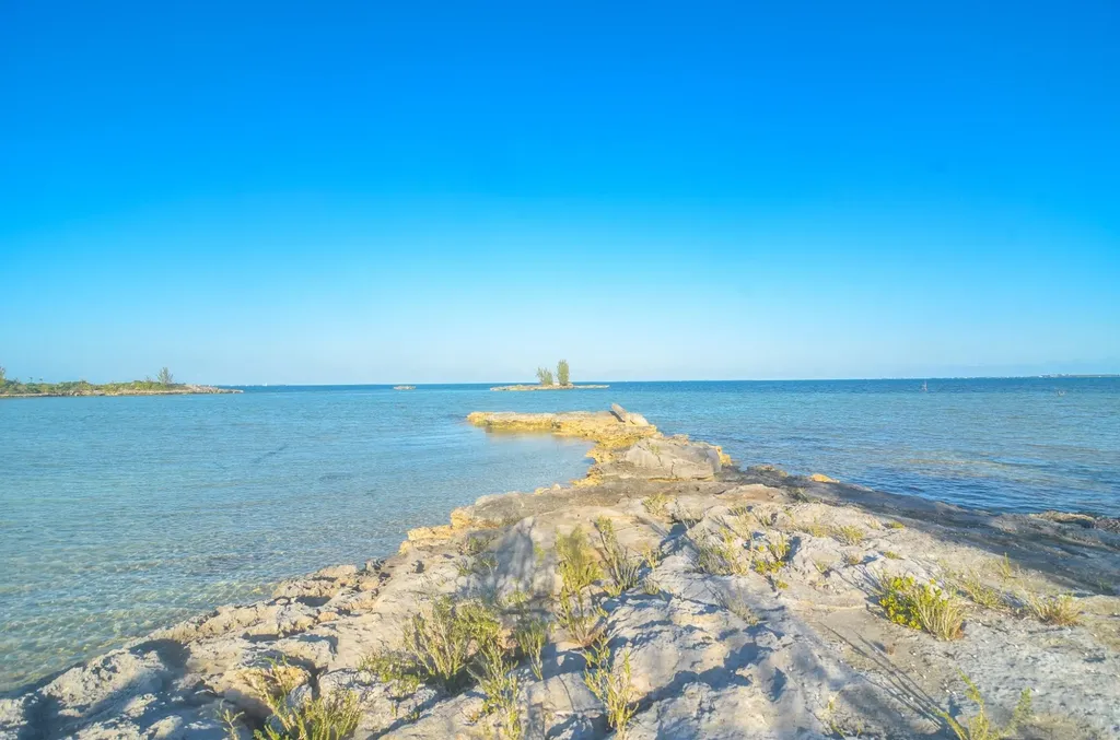 Great Cistern Acreage Abaco BS