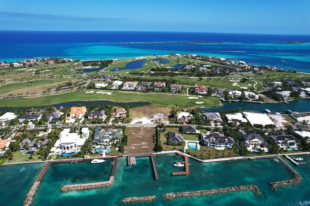 New Providence Paradise Island BS, Harbour's Way, Unit 99