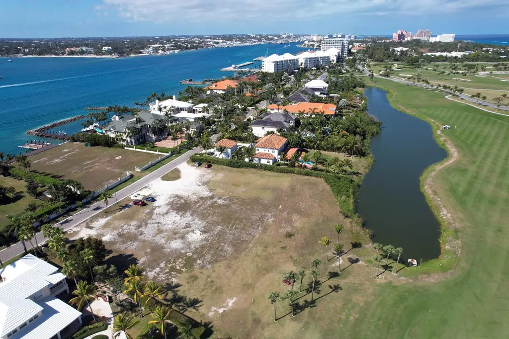 Harbour's Way New Providence Paradise Island BS