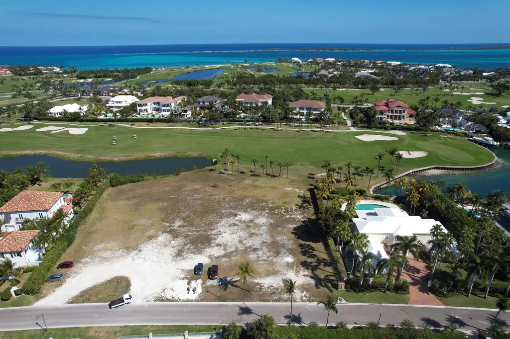 Harbour's Way New Providence Paradise Island BS