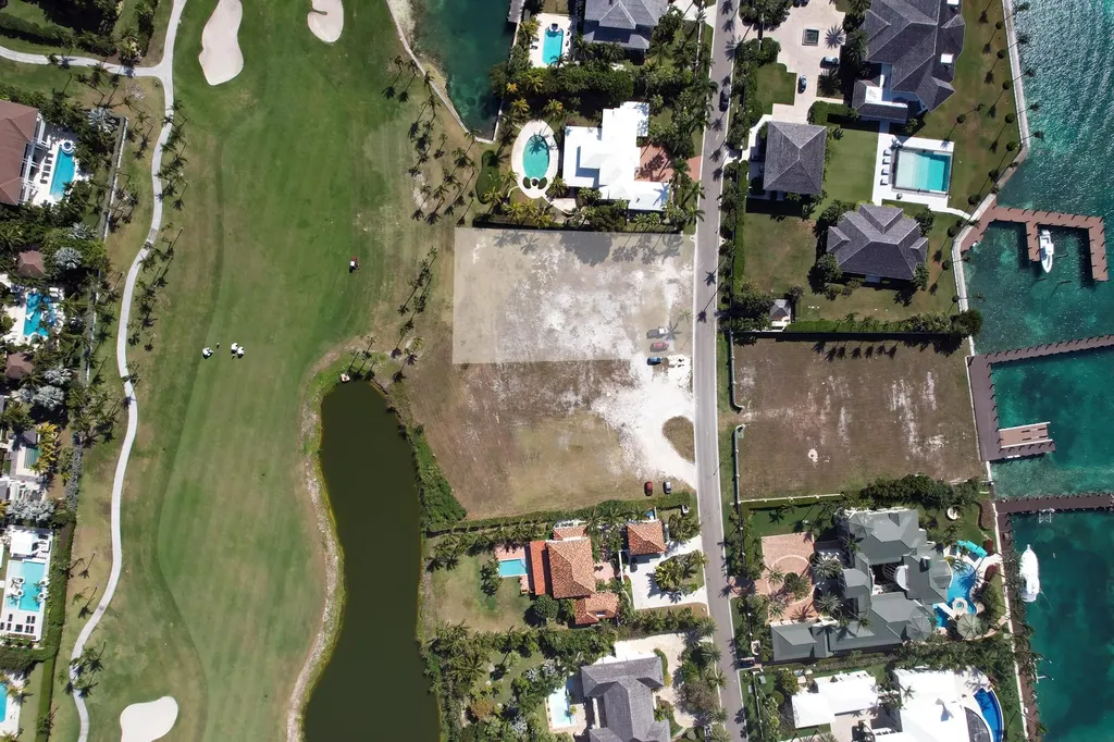 Harbour's Way New Providence Paradise Island BS