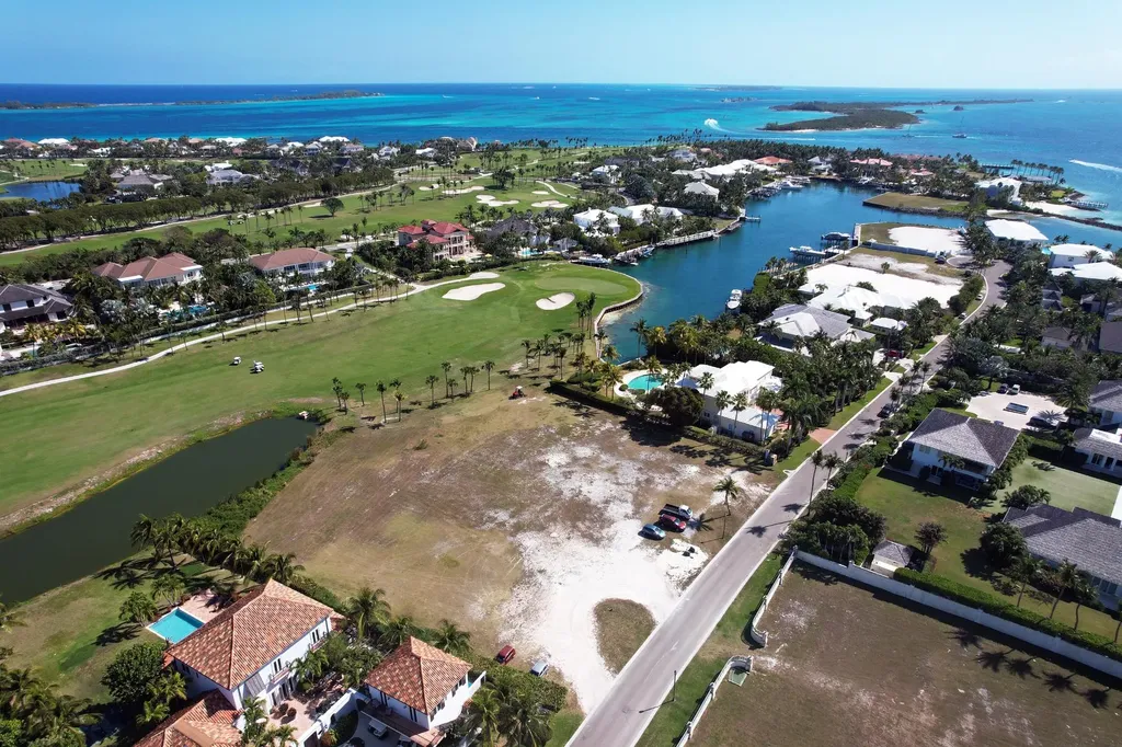 Harbour's Way New Providence Paradise Island BS