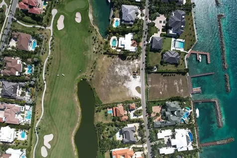 Harbour's Way New Providence Paradise Island BS