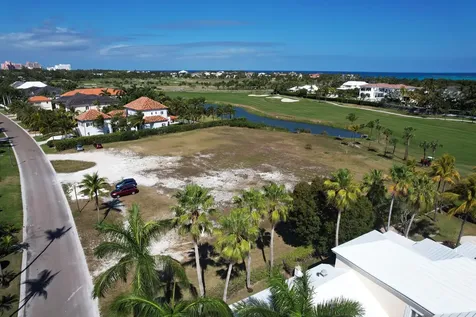 Harbour's Way New Providence Paradise Island BS