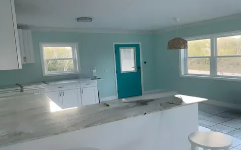 Home In Hamiltons Long Island BS