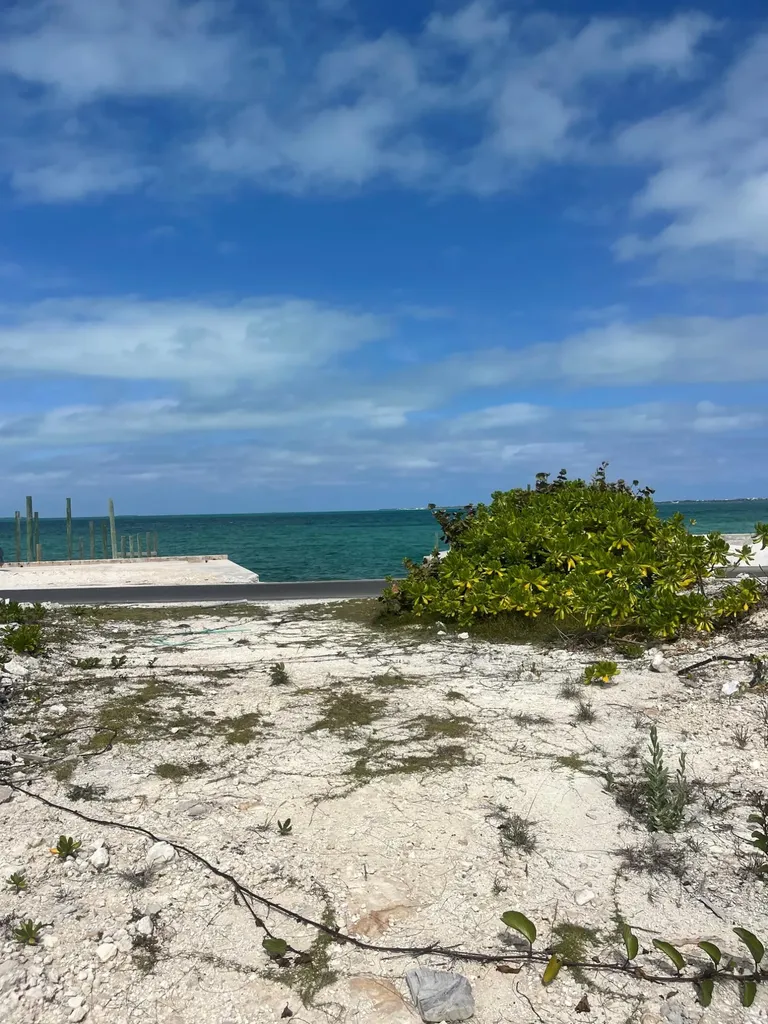 Eastern Shores 11 Abaco BS
