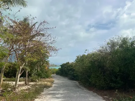 Clipper Road Exuma BS