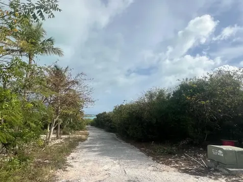 Clipper Road Exuma BS