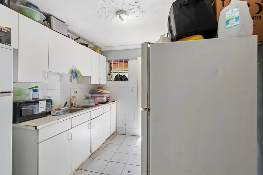 Boatswain Hill Triplex New Providence Paradise Island BS