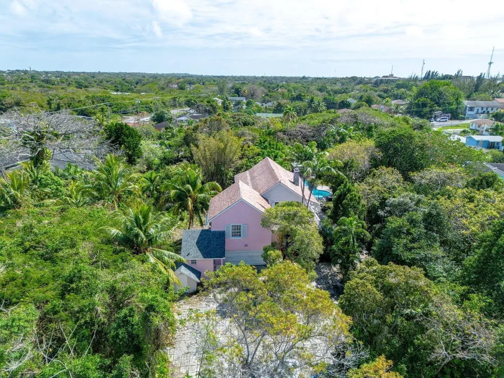 Bernard Road New Providence Paradise Island BS