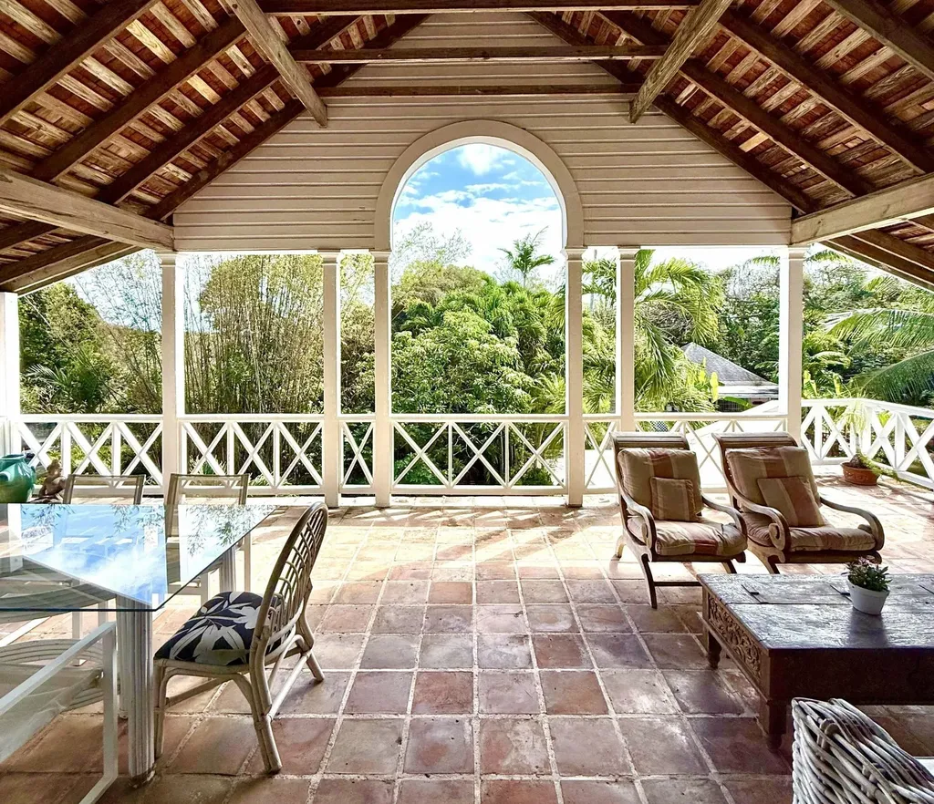 Bernard Road New Providence Paradise Island BS