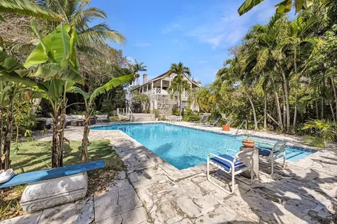 Bernard Road New Providence Paradise Island BS