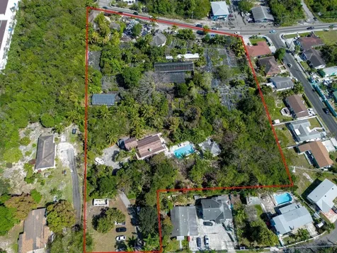 Bernard Road New Providence Paradise Island BS