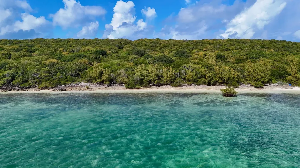 Sea To Sea Acreage Eleuthera BS