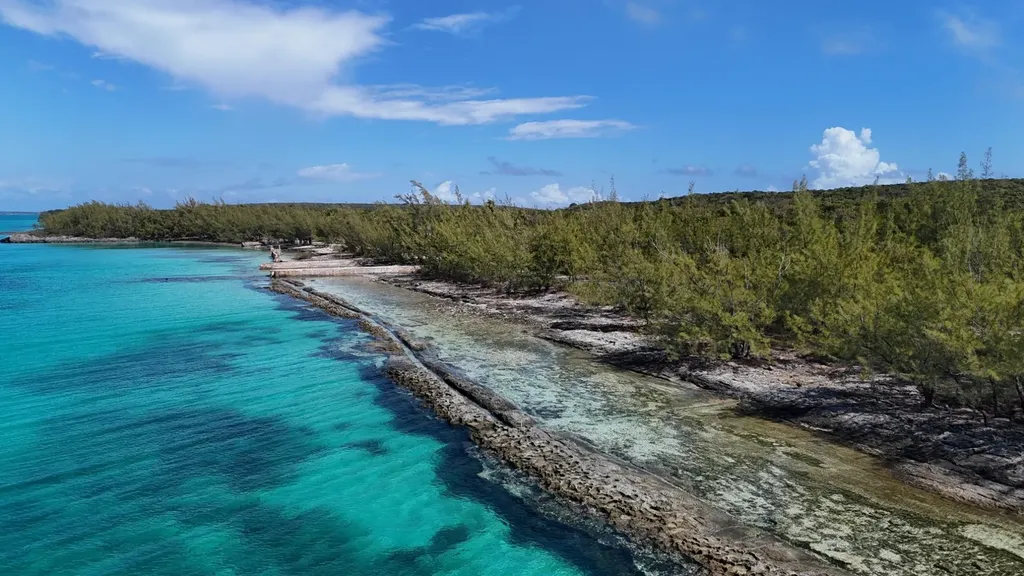 Sea To Sea Acreage Eleuthera BS