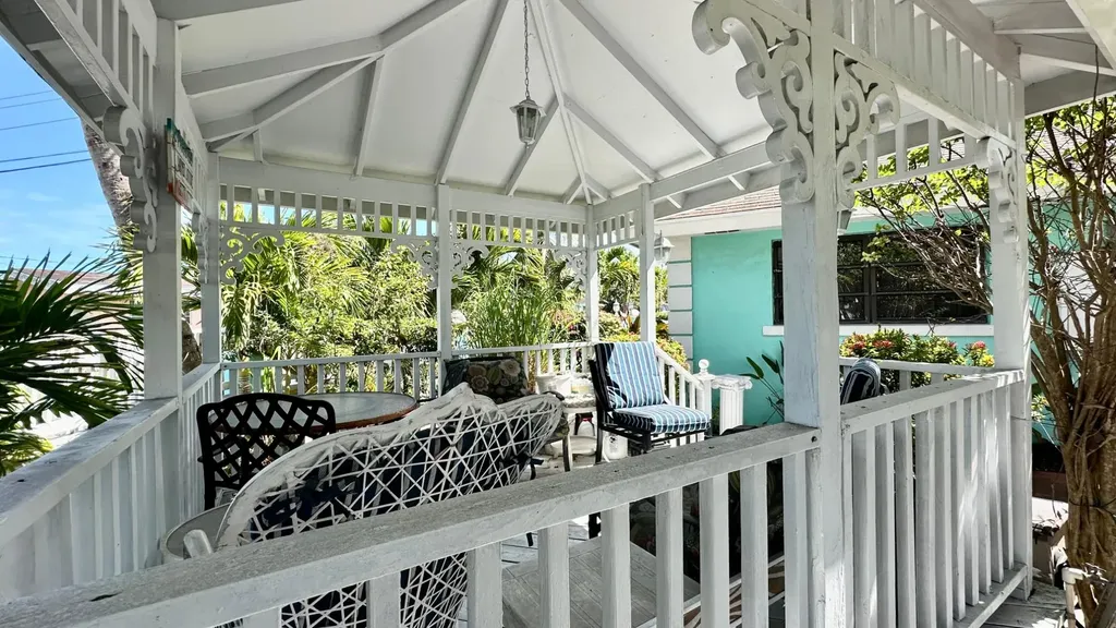 Bay Geranium Avenue 36 New Providence Paradise Island BS