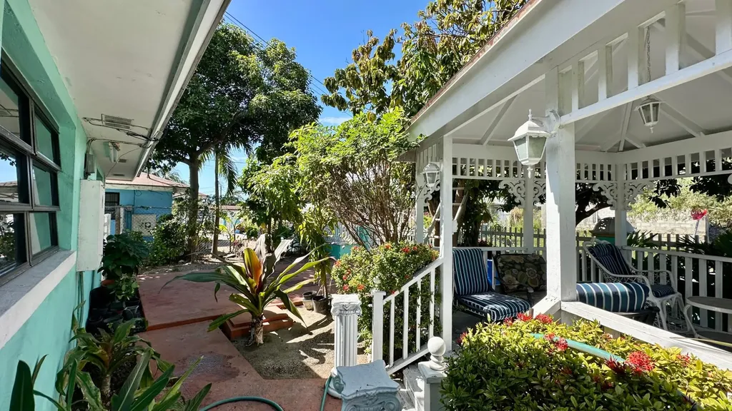 Bay Geranium Avenue 36 New Providence Paradise Island BS