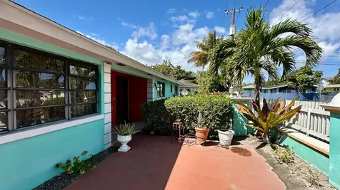 Bay Geranium Avenue 36 New Providence Paradise Island BS