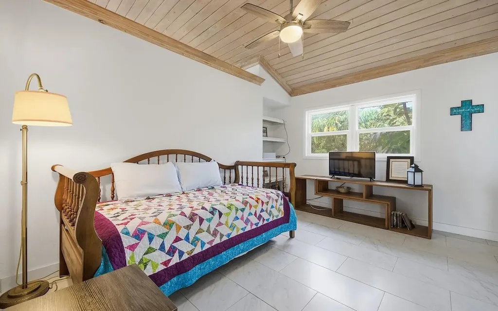 Lot R9, Shore Drive Eleuthera BS