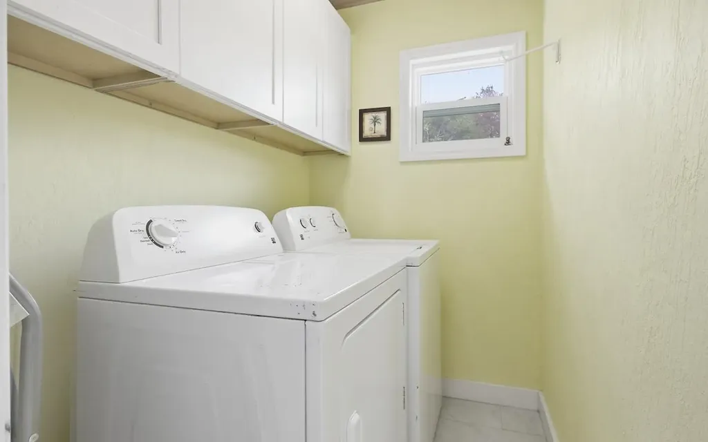 Lot R9, Shore Drive Eleuthera BS