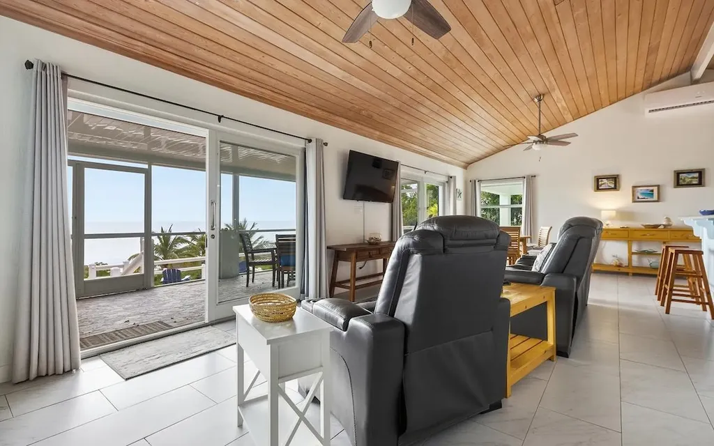 Lot R9, Shore Drive Eleuthera BS