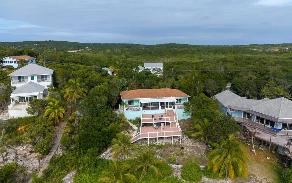 Lot R9, Shore Drive Eleuthera BS