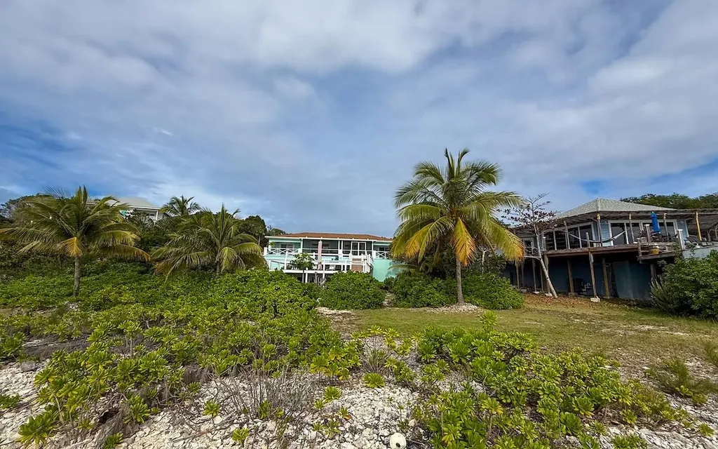 Lot R9, Shore Drive Eleuthera BS