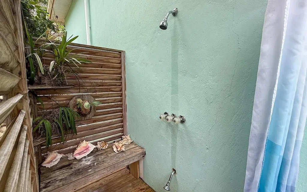 Lot R9, Shore Drive Eleuthera BS