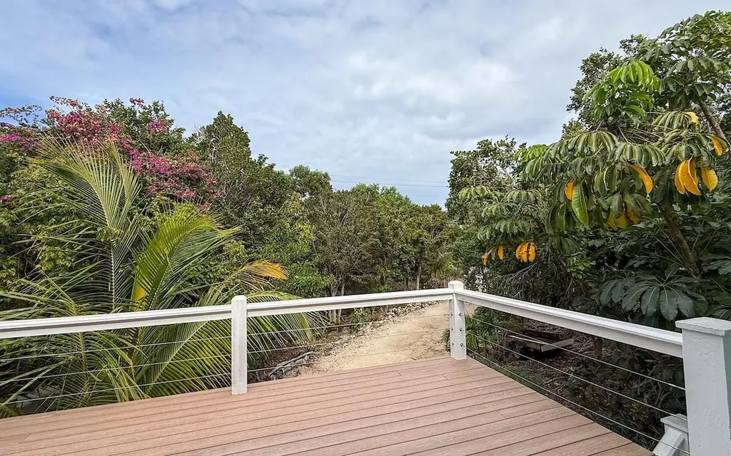 Lot R9, Shore Drive Eleuthera BS