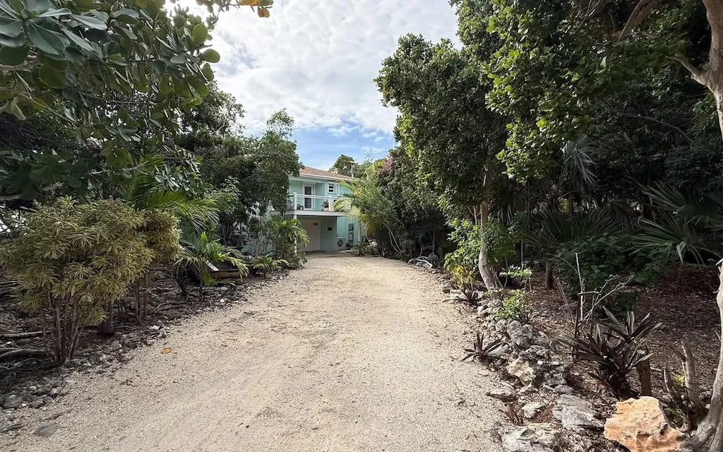 Lot R9, Shore Drive Eleuthera BS
