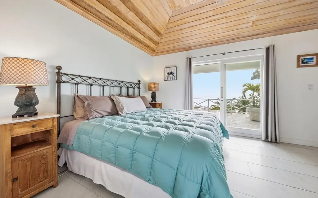 Lot R9, Shore Drive Eleuthera BS