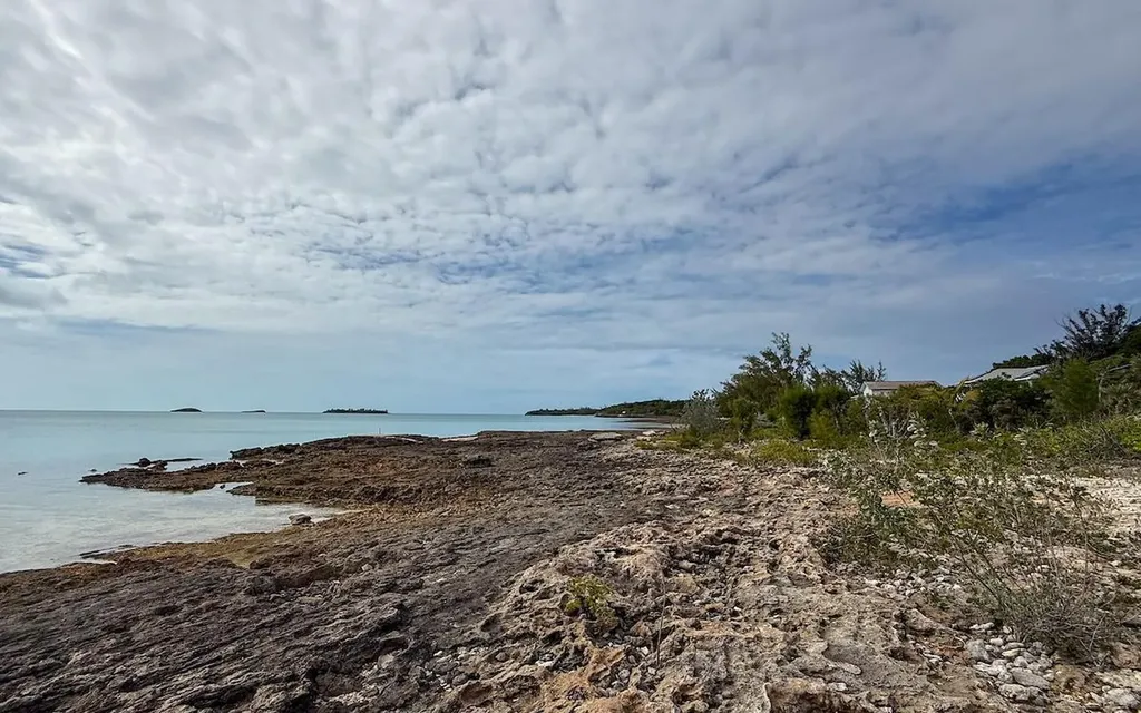 Lot R9, Shore Drive Eleuthera BS