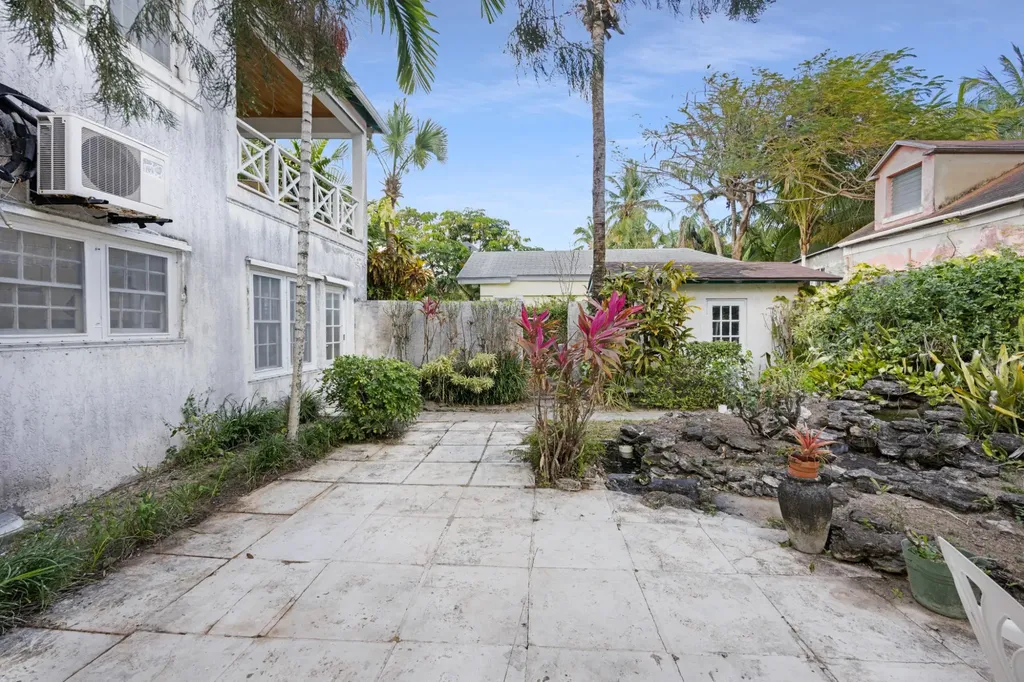 Eton Avenue New Providence Paradise Island BS